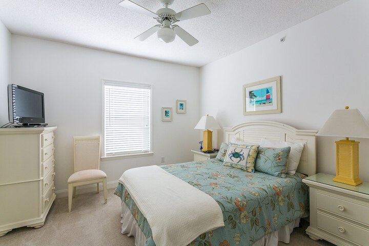 Room 3 of 36