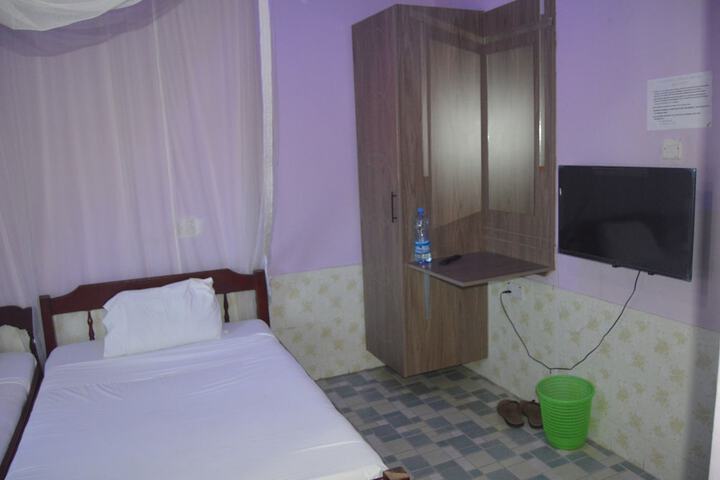 Room 20 of 32