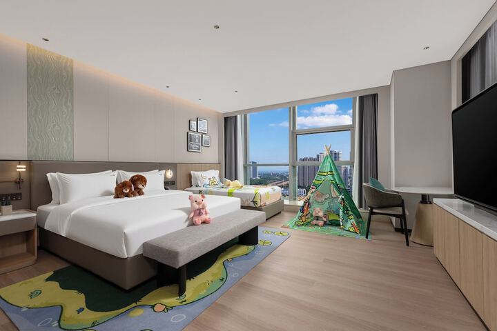 Room 14 of 87