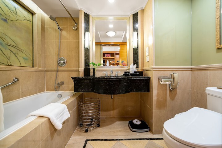 Bath Photo