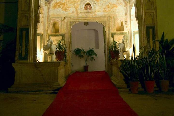 Hotel 2 of 62