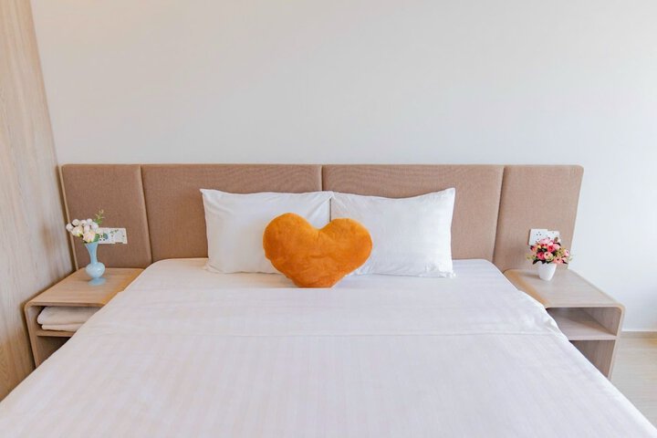 Room 100 of 299