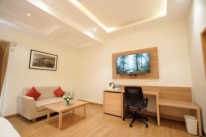 Room 26 of 54