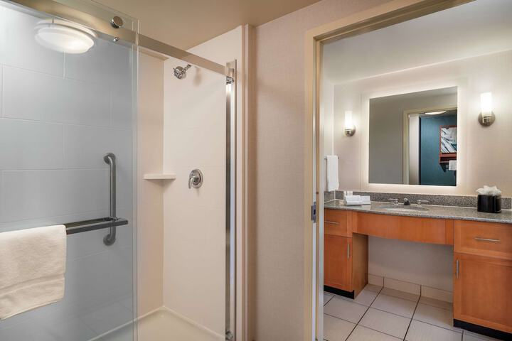 Bathroom shower