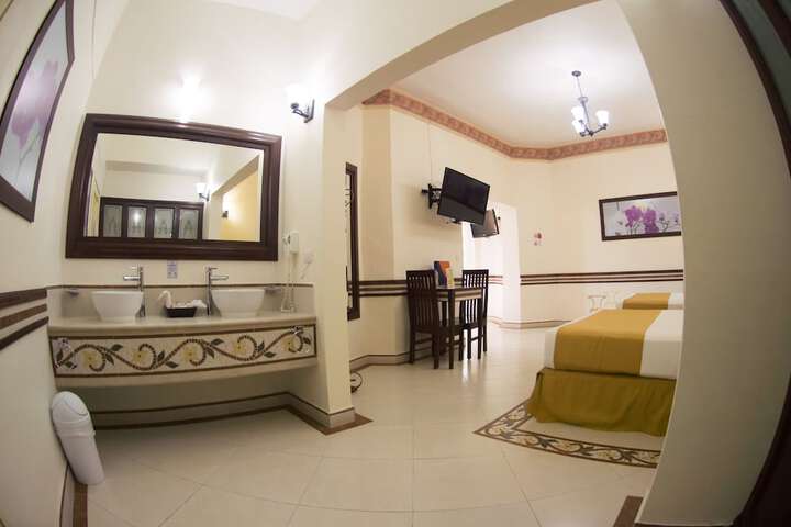 Room 14 of 48