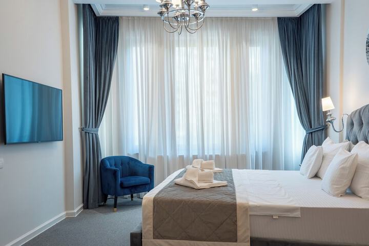 Room 29 of 208