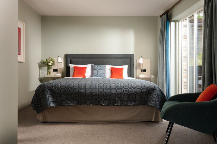 Room 13 of 71