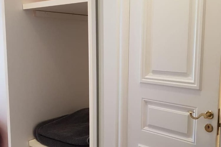 Room 12 of 53