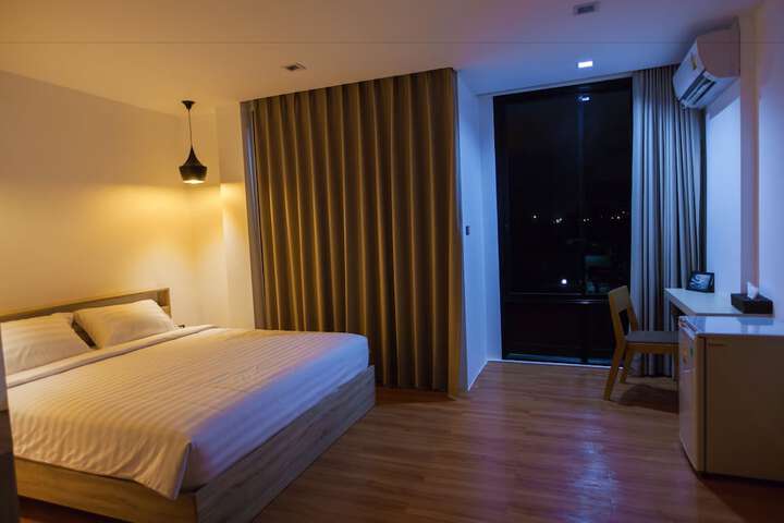 Room 17 of 52