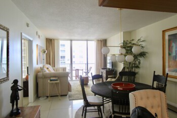 Room 163 of 263