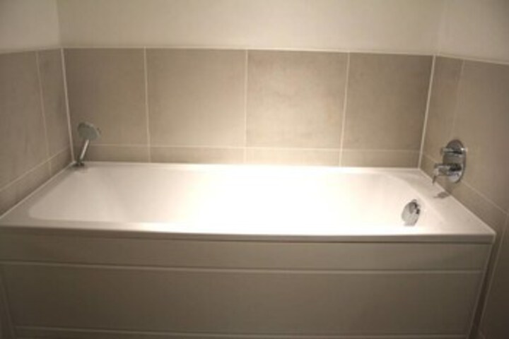 Room 2 of 20