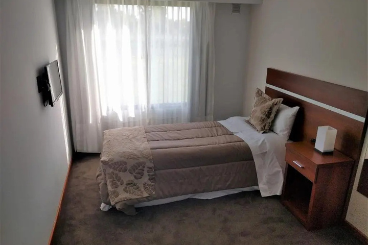 Room 4 of 14