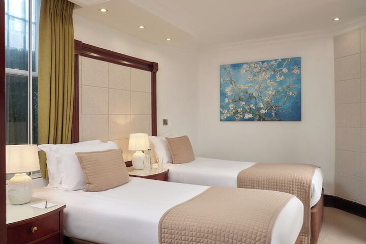Room 7 of 29