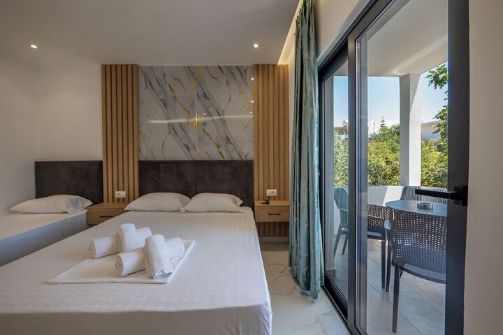Room 42 of 82