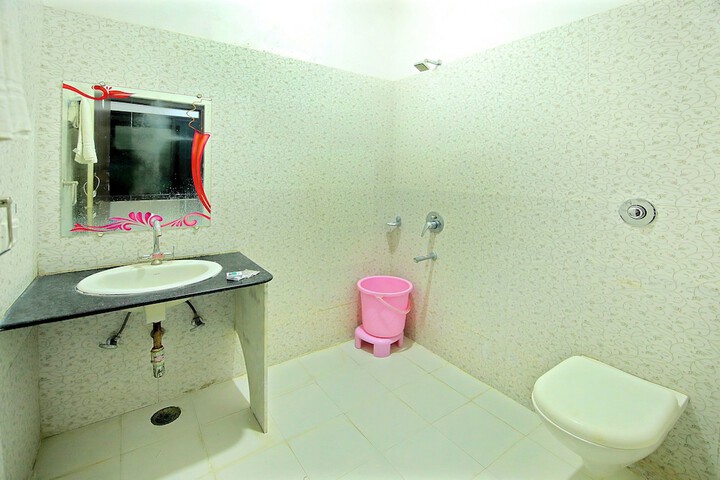 Room 35 of 48