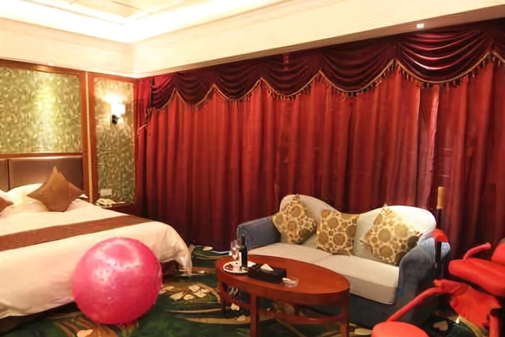 Siji Guanghua Hotel