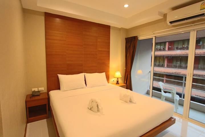 Room 7 of 60