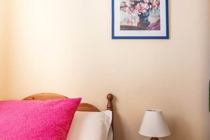 Room 16 of 65