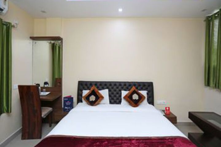 Room 15 of 33