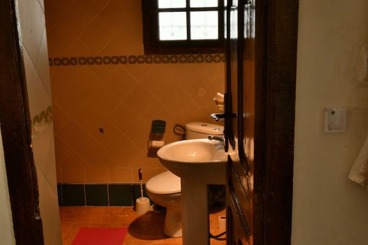 Room 35 of 52