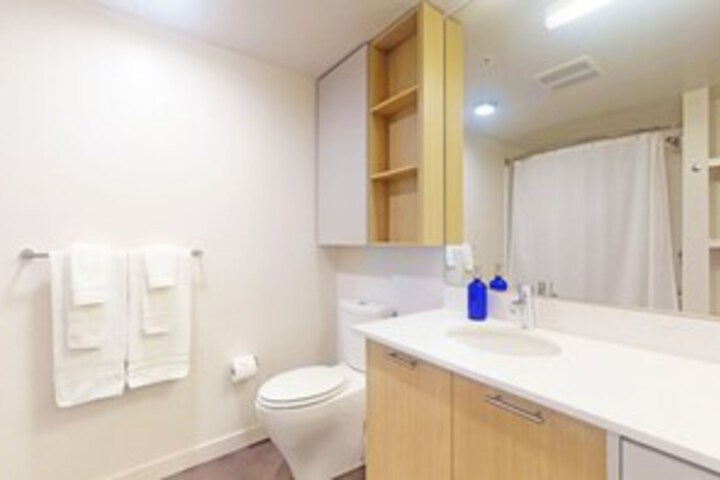 Room 6 of 90