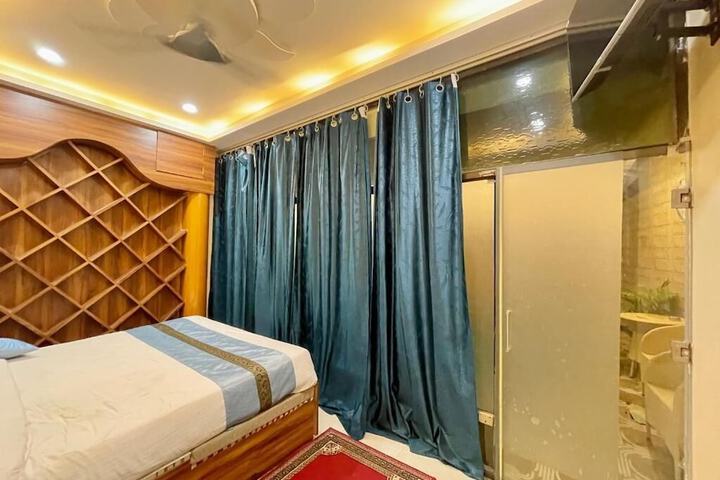 Room 20 of 43