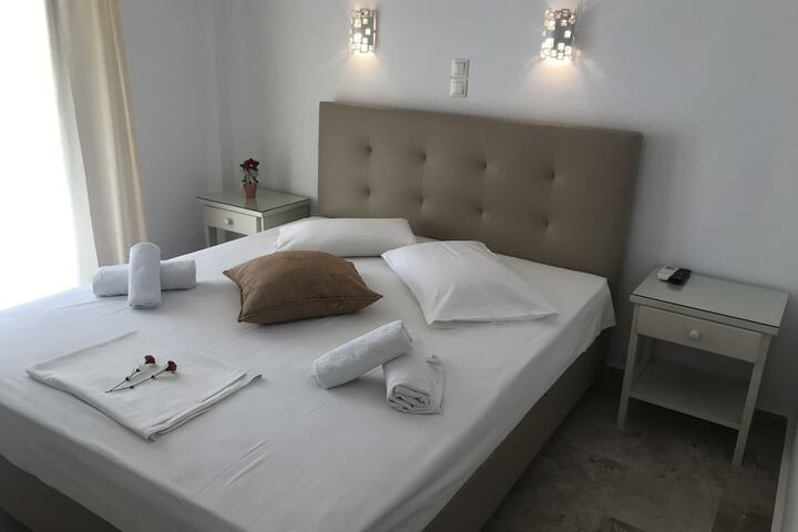 Room 9 of 39