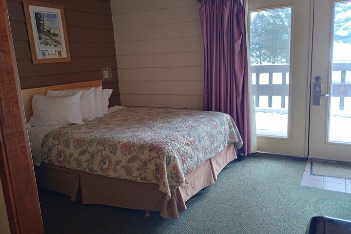 2 Queen Beds (20 of 28)