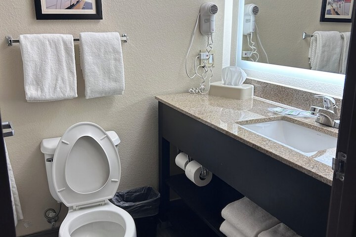 Clean Restrooms