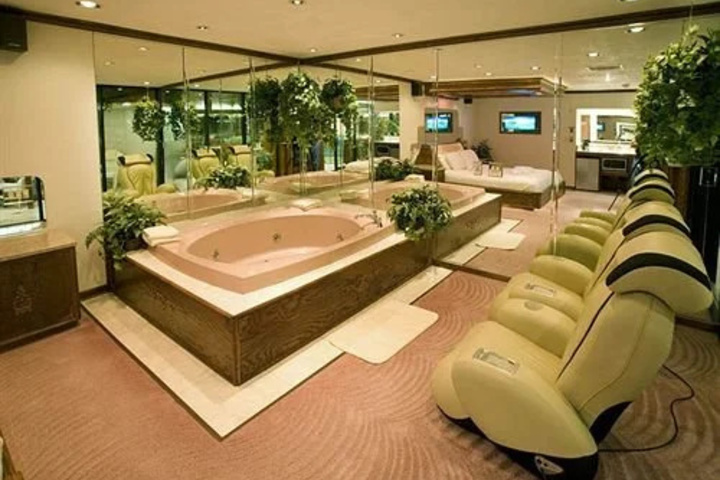 Sybaris Pool Suites Northbrook Adults Only