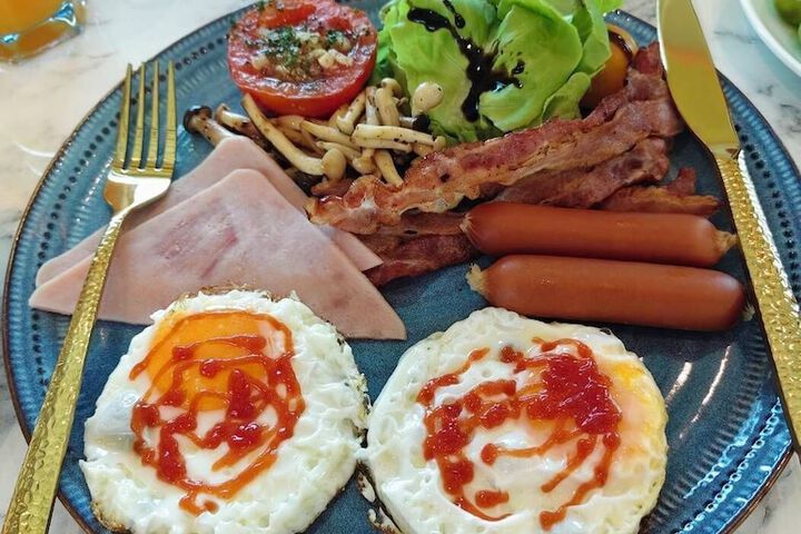 Breakfast/Coffee Service 62 of 77