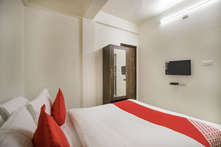 Room 10 of 21