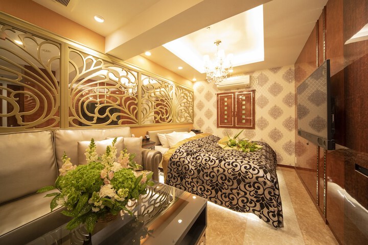Room 7 of 22
