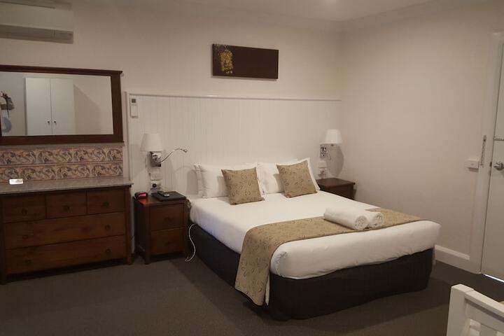 Room 8 of 58