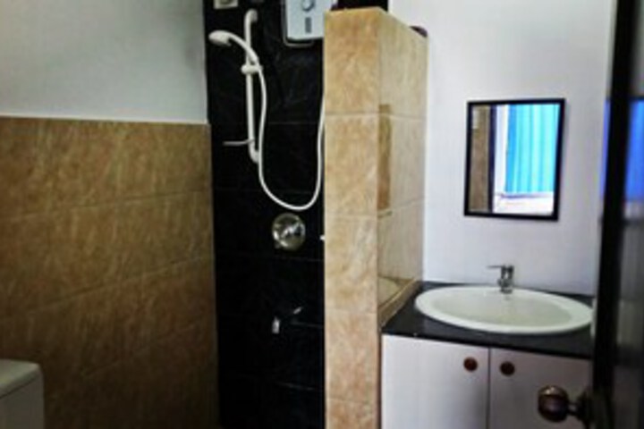 Room 2 of 30