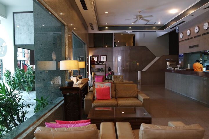 Hotel Lobby