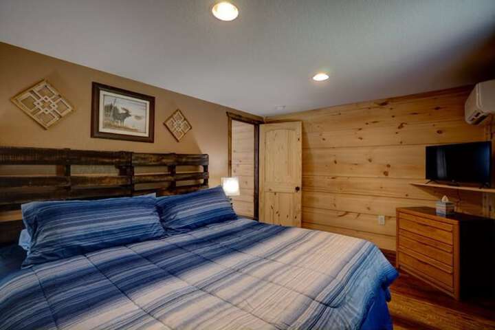 Room 4 of 24