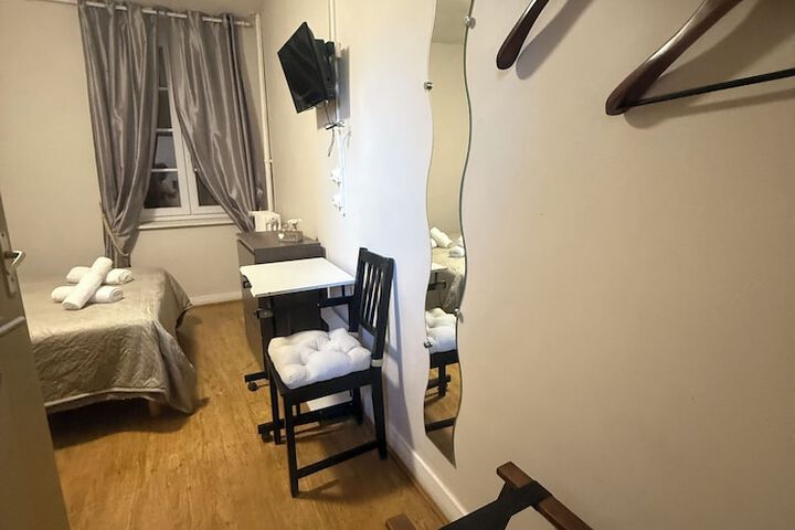 Room 10 of 58