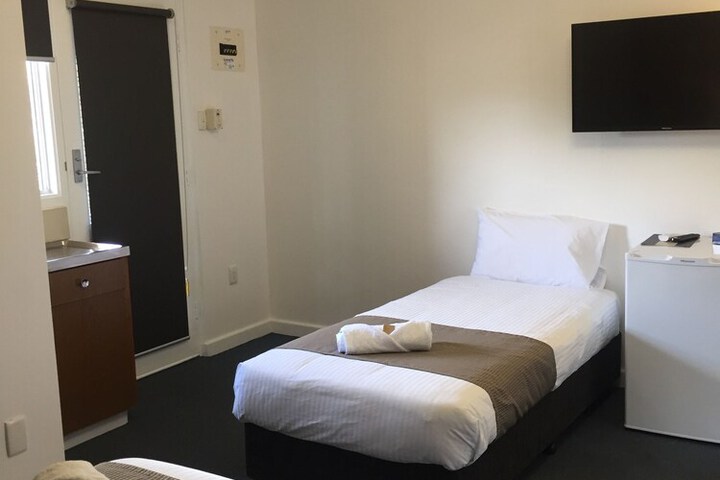 Room 19 of 42
