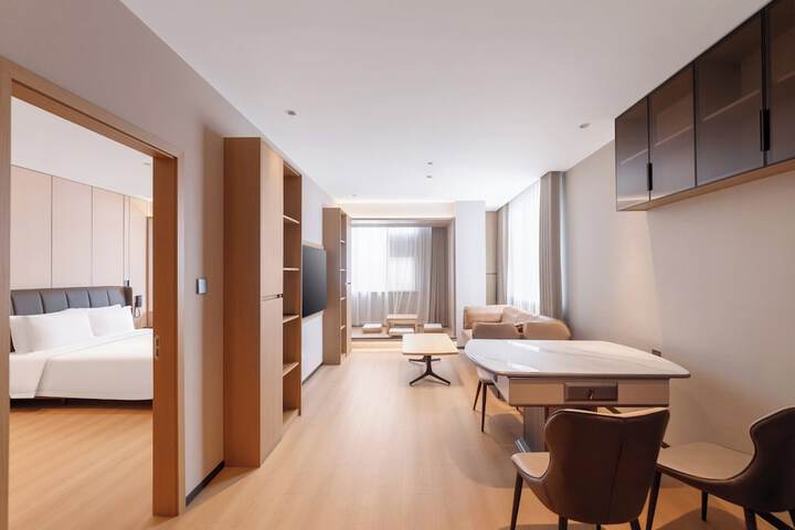 Room 16 of 50