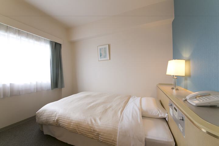 Room 7 of 51