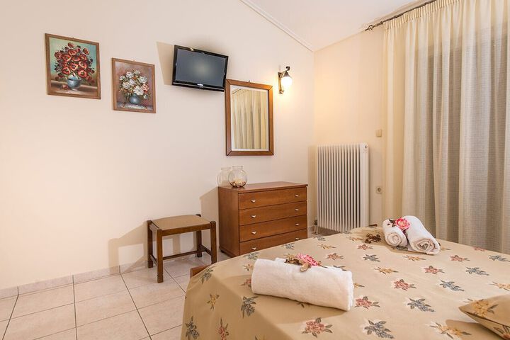 Room 16 of 37