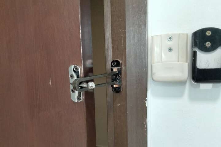 Room 2 of 51