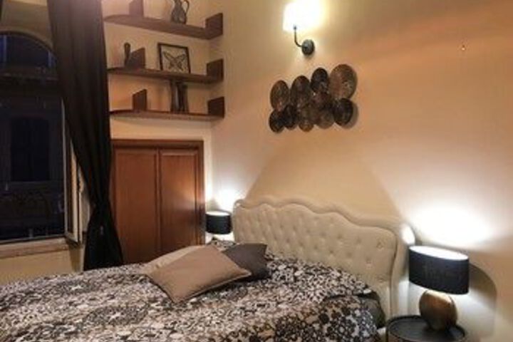 Room 7 of 25