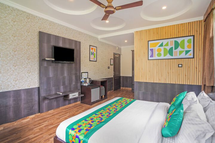 Room 12 of 42