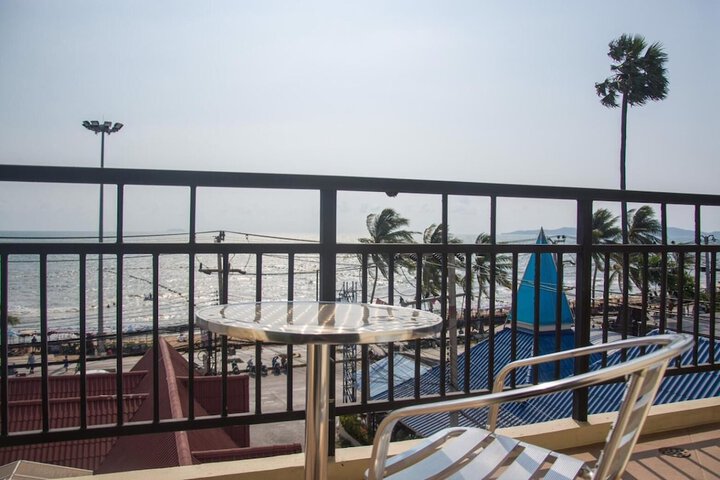 Terrace/Patio 18 of 38