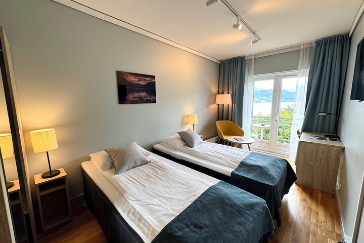 Room 9 of 41