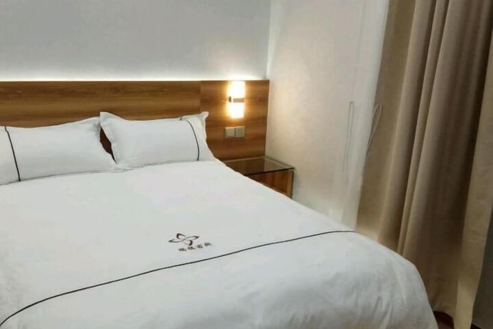 Room 140 of 142