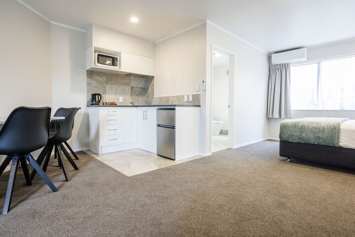 Room 10 of 41
