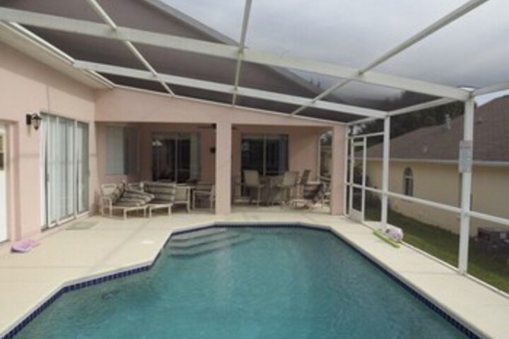 Pool 11 of 19